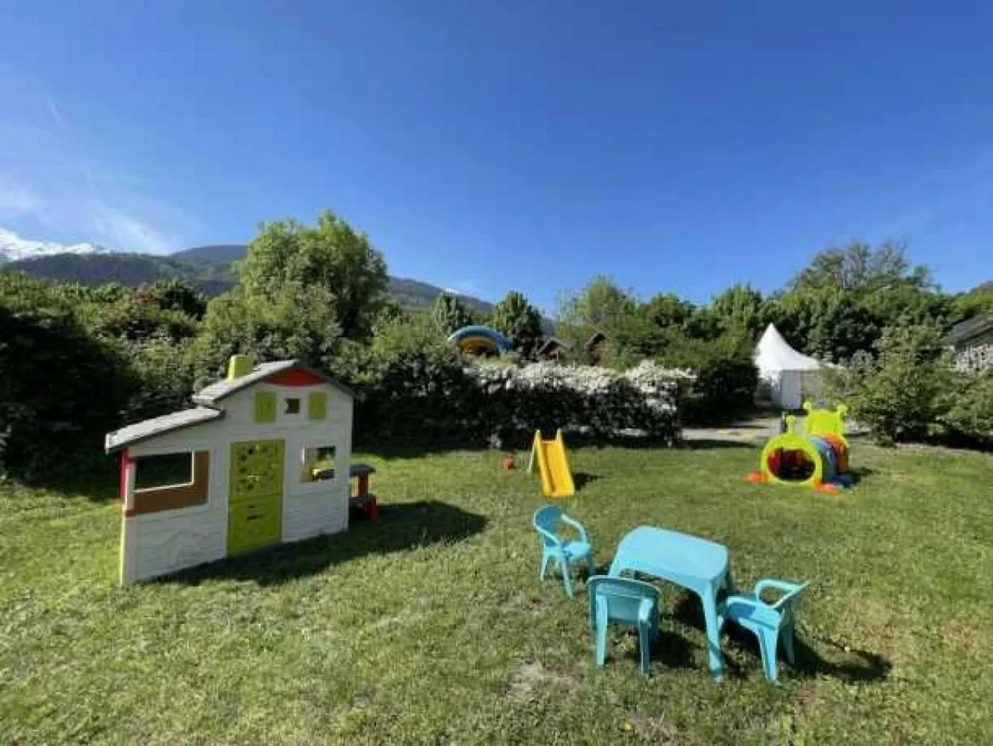 Camping 3 Etoiles - Piscine - Eehheh Landry France